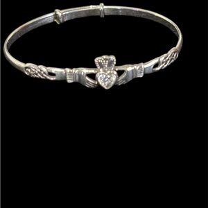 Silver Claddagh Bangle Bracelet